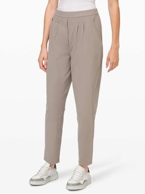 Lululemon Essential High Rise Trouser Pants Carbon Dust Women’s Size 4